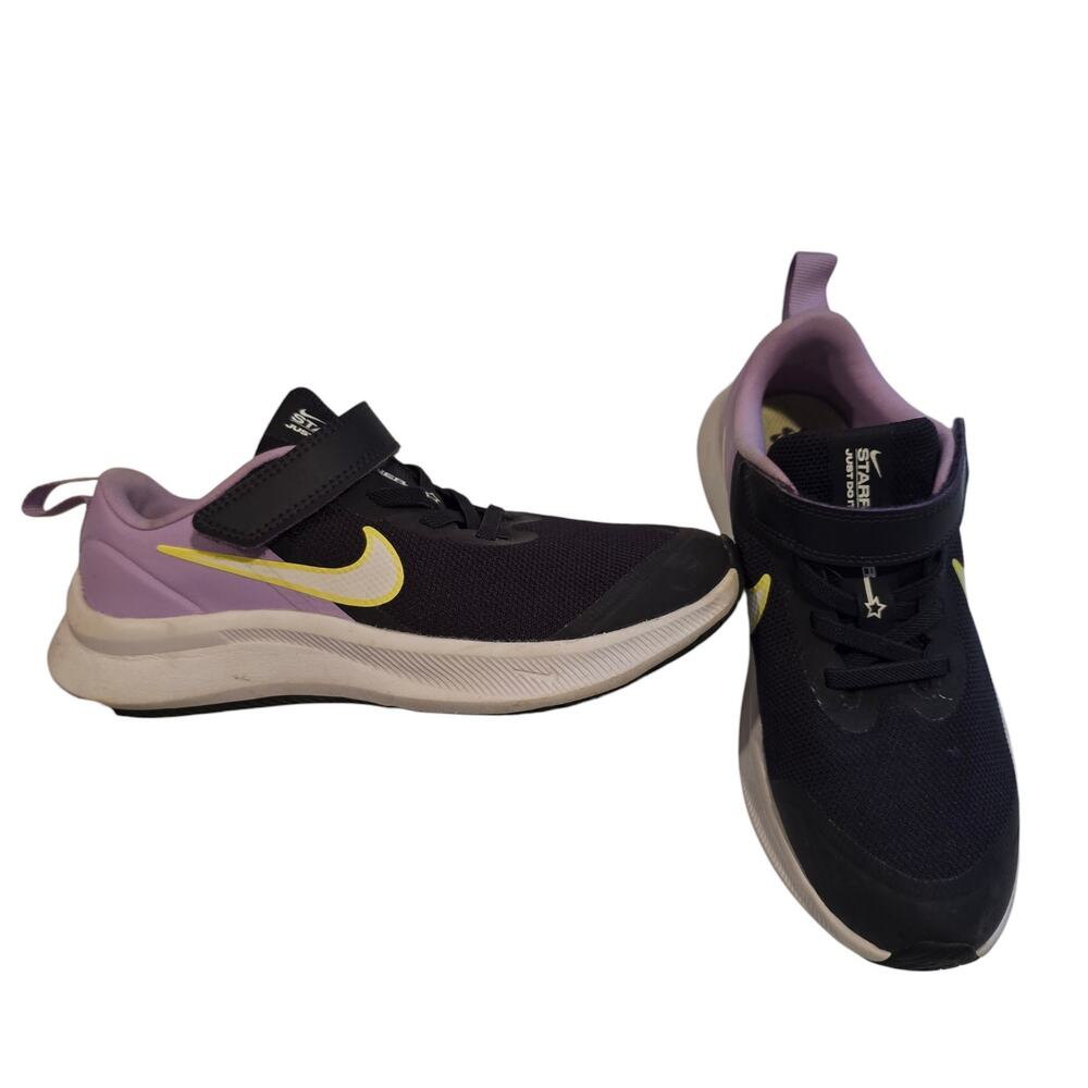 Girl's Nike Starrunner Athletic Shoes | Size 1.5Y